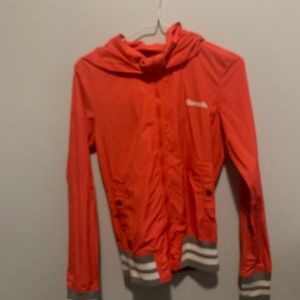 Bench Wind Breaker